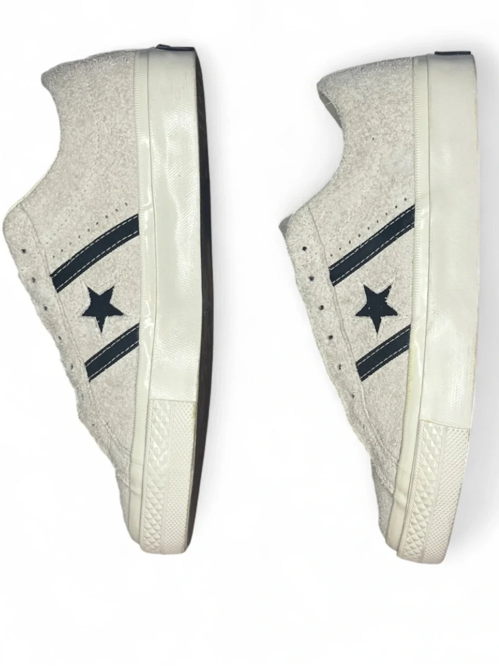 Like NEW Converse One Star Academy Pro Sneakers Men Size 7 Women’s Size 8.5 Shoe